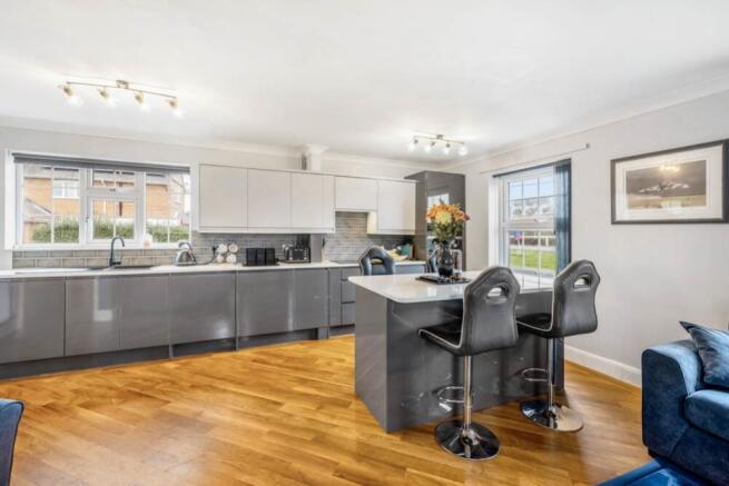 Station Farm Bungalow (Boston)-23