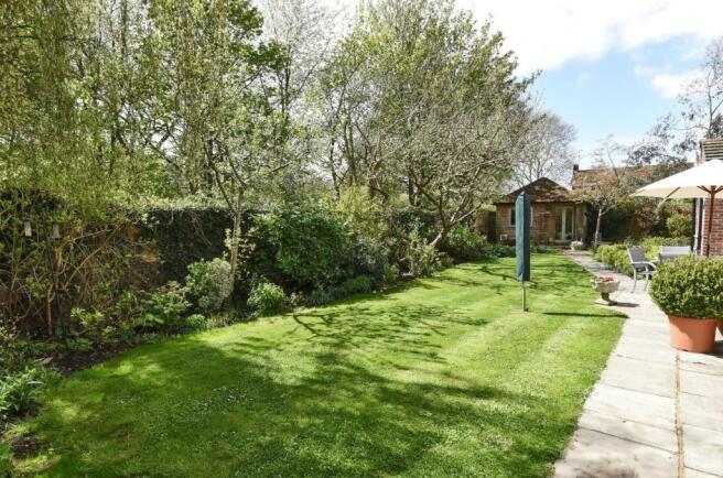 48 Maplehurst Road