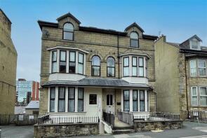 Flat 7, 8-10, Cheltenham Mount, Harrogate HG1 1DL