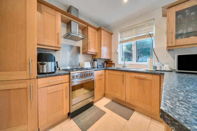 1422882-14-69af08...