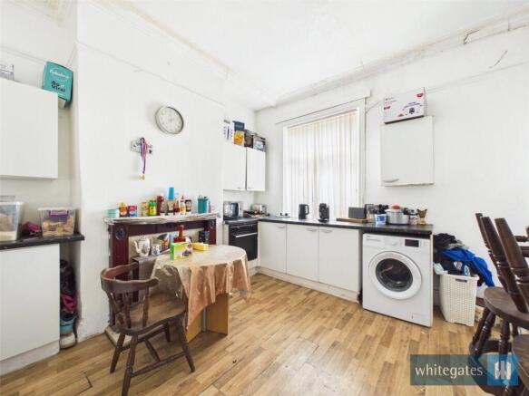 4 bed Terraced for sale Image 2