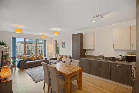 Eddington Court, Canning Town