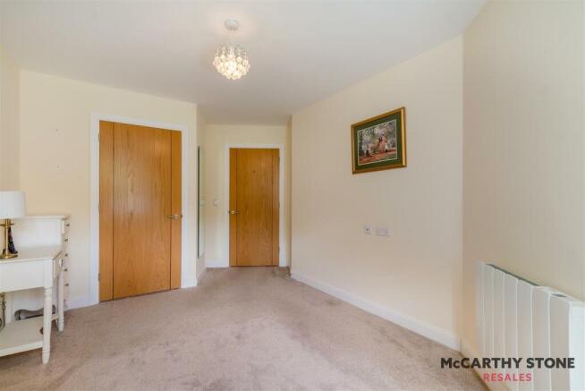 8609757-interior11.JPG