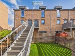 11d, Mcdonald Place, Broughton, Edinburgh EH7 4NH