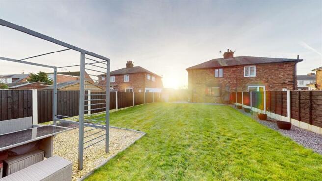 News Lane Rear Garden