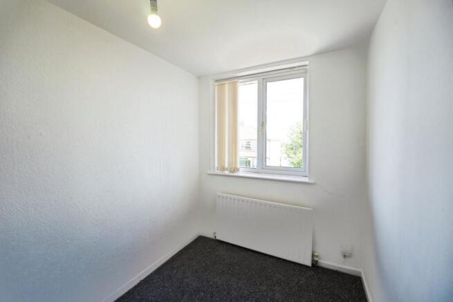 4 bed Semi-Detached for sale Image 12