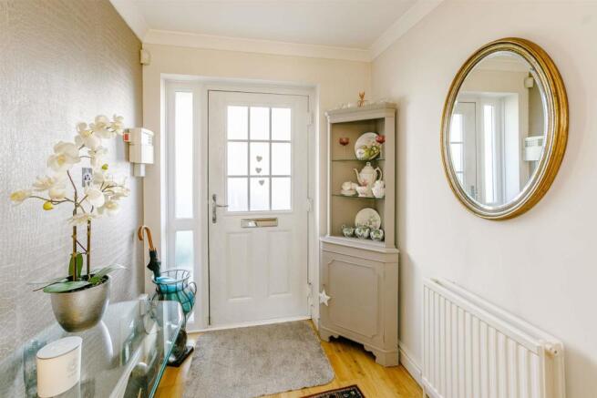8468372-interior02-800.jpg