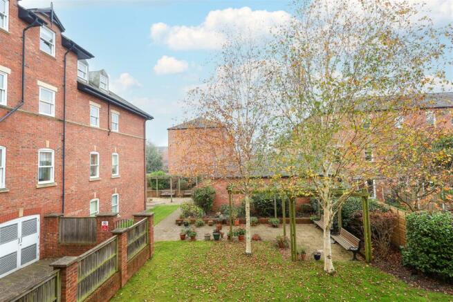 1 bed Apartment for sale Image 4