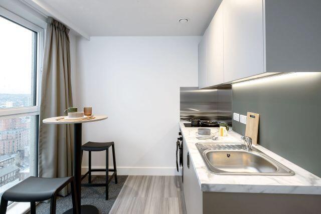 1 bed Apartment to rent Image 4