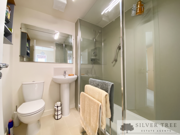 2 bed Semi-Detached for sale Image 10