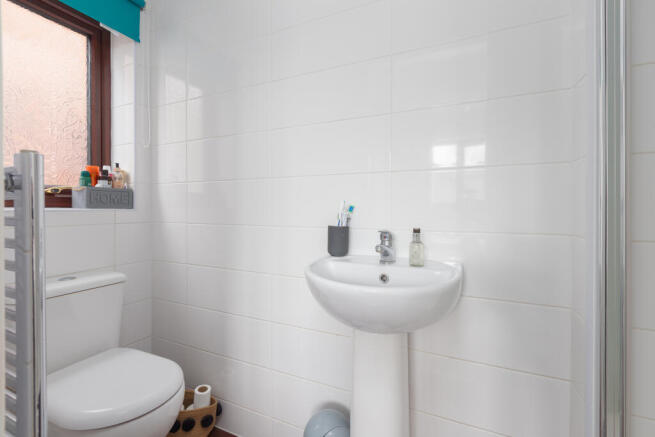 Bedroom 2 En-Suite