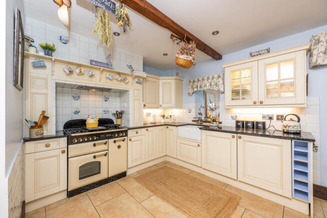 3 bed Barn Conversion for sale Image 7