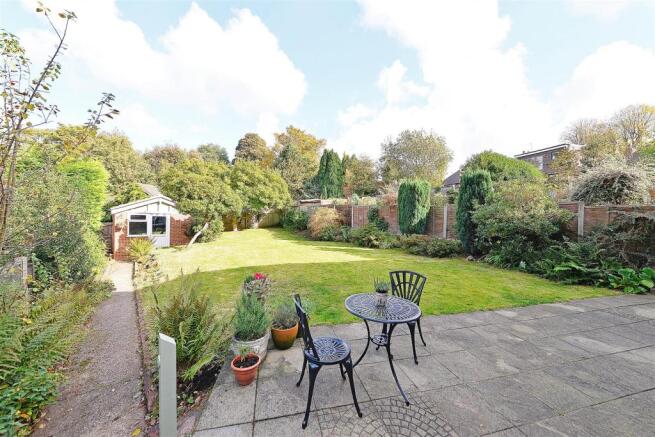 GARDEN 1.jpg