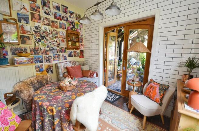 Breakfast Room