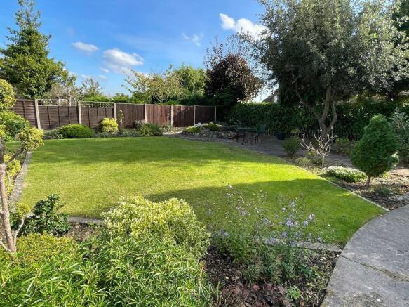 Mature, flat garden