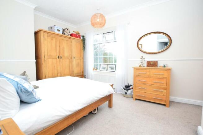 Bedroom 1.JPG