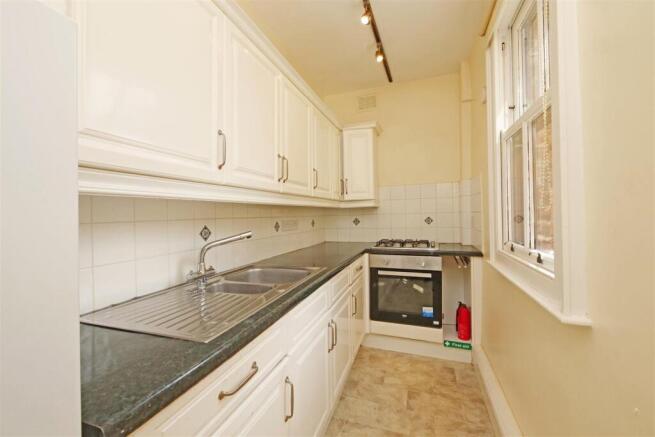 2 bed Terraced for sale Image 5