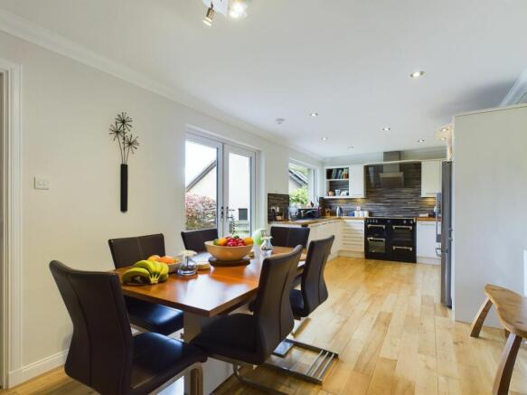 Kitchen/Dining