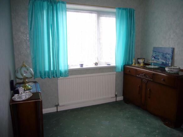 Side Bedroom