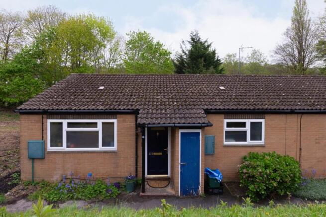 135 Wootton Road-22.jpg