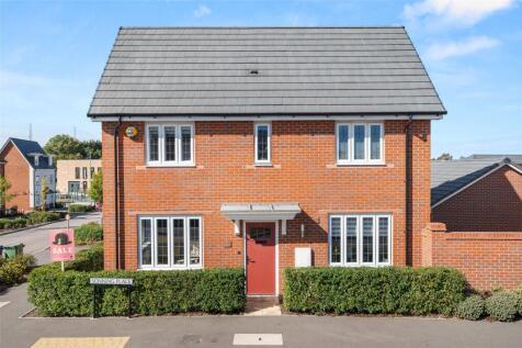 Sonning Place, Binfield, Bracknell, Berkshire, RG42