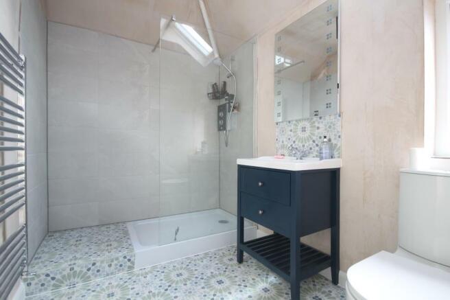 .bathroom.JPG