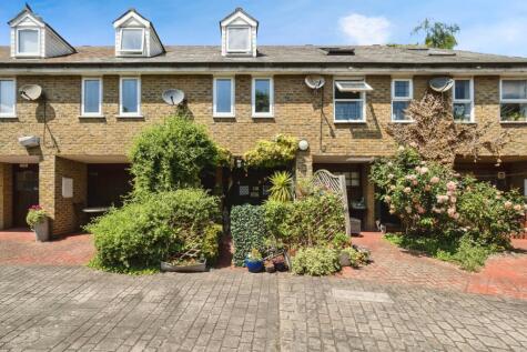 Elmgreen Close, London, E15