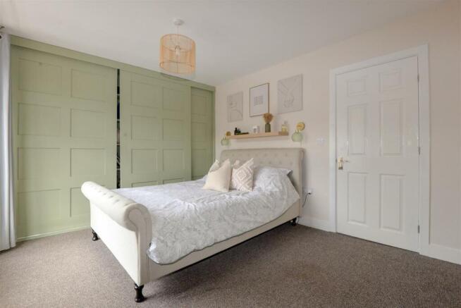 Bedroom1 3.jpg