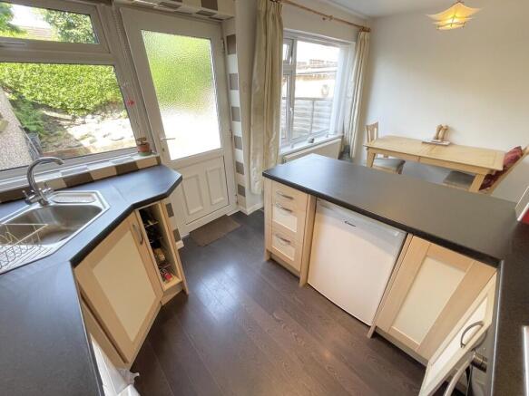 3 bed Semi-Detached for sale Image 12