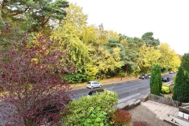 2 bed Flat for sale Image 6