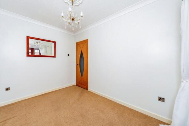 Bedroom/ Dining Room