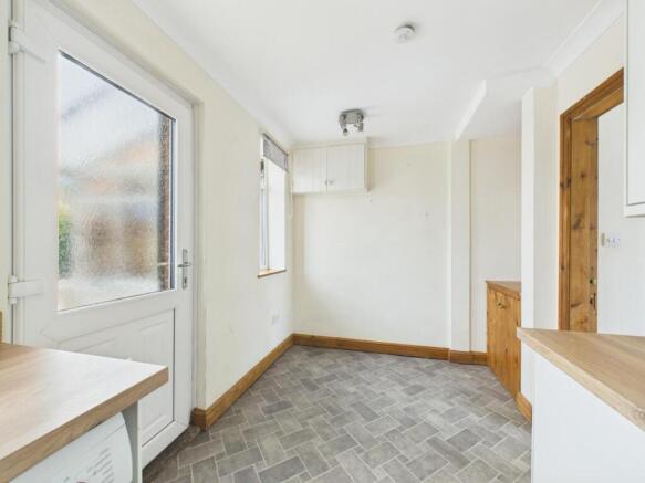2 bed House for sale Image 9