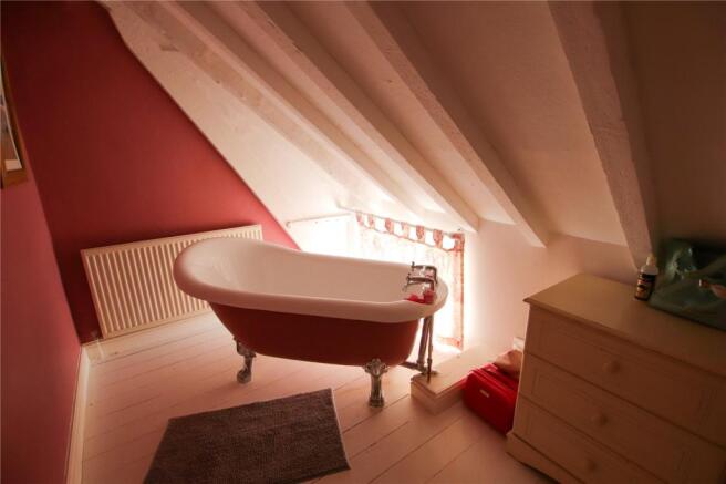 En-Suite Bathroom