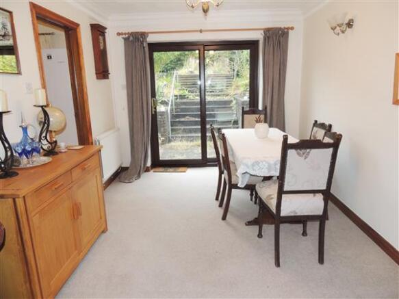 Dining Room (through