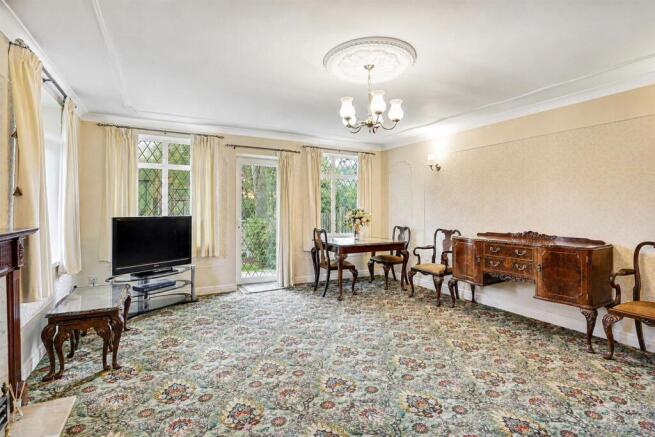 21 Overhall Park, Mirfield photo 4