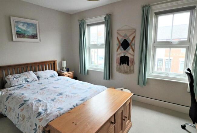 BEDROOM 1.JPG