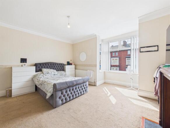 6 bed Terraced for sale Image 6