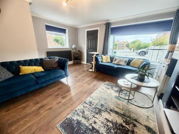 3 bed Semi-Detached for sale Image 6