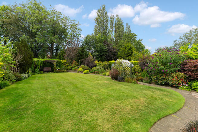 8 KESWICK ROAD-43.jpg