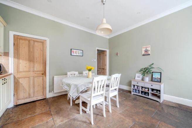 3 bed Terraced for sale Image 7