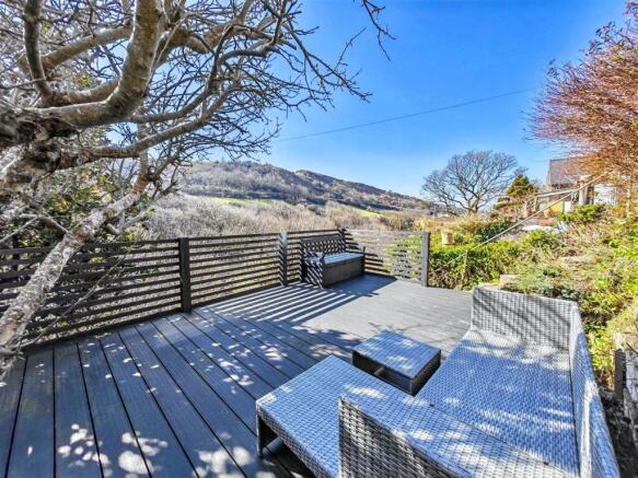 Rear garden/Decking
