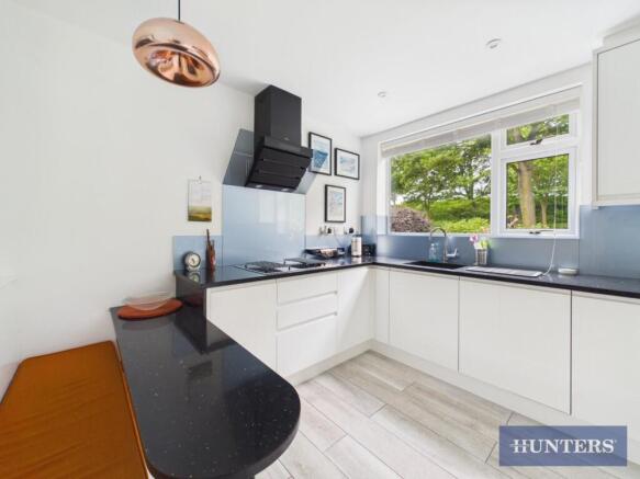 2 bed Apartment for sale Image 6
