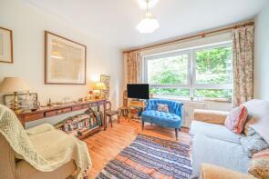 59, Nantes Close, London SW18 1JL