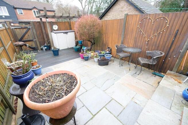GARDEN 