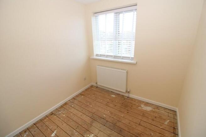 3 bed Semi-Detached for sale Image 8