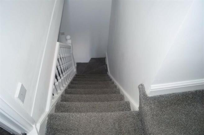 STAIRS/LANDING