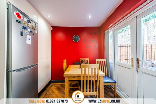 3 bed Semi-Detached for sale Image 8