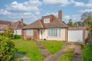 32, Wadham Close, Shepperton TW17 9HT