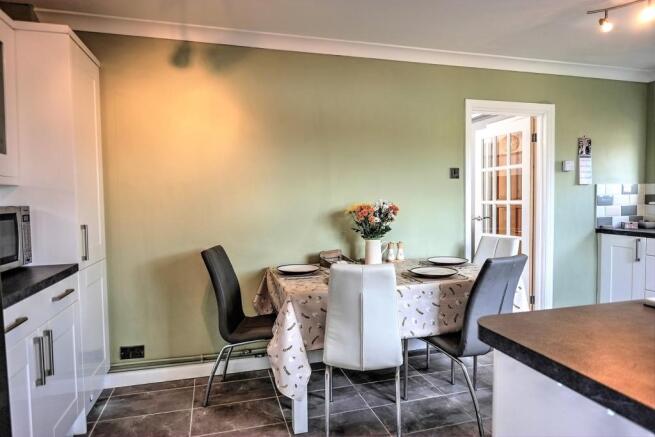 Kitchen / Breakfast
