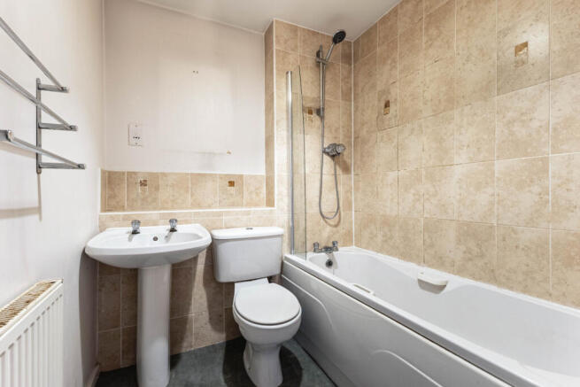 2 bed Flat for sale Image 10